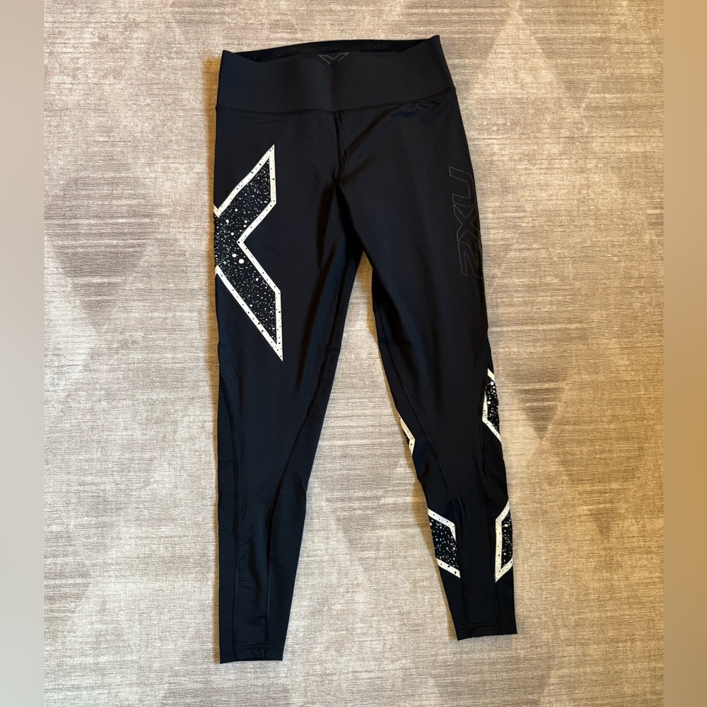 2XU NWOT Black Women's Athletic Leggings